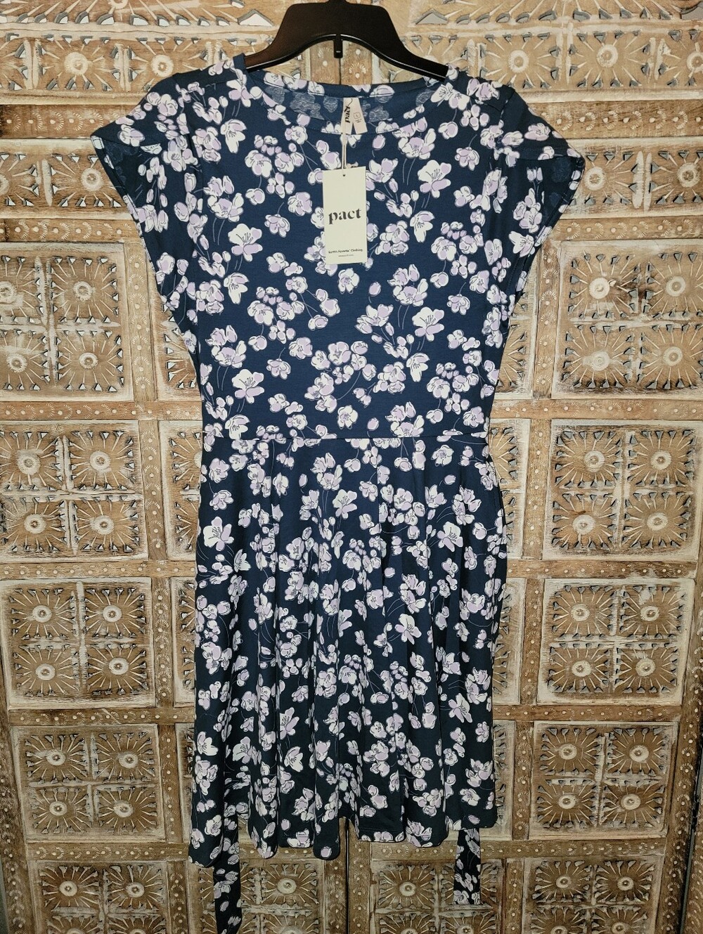 NWT Pact Organic Cotton Fit & Flare Petal Sleeve Dress Navy Floral Pockets Large